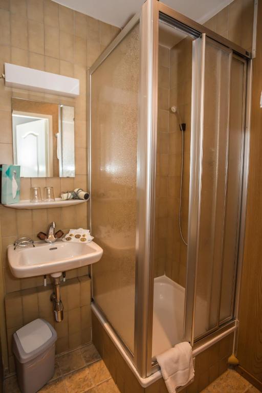 Hotel Des Tourelles Ženeva Pokoj fotografie